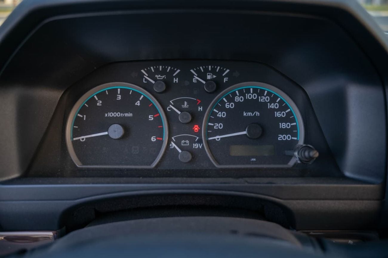 Toyota Land Cruiser S- DLX