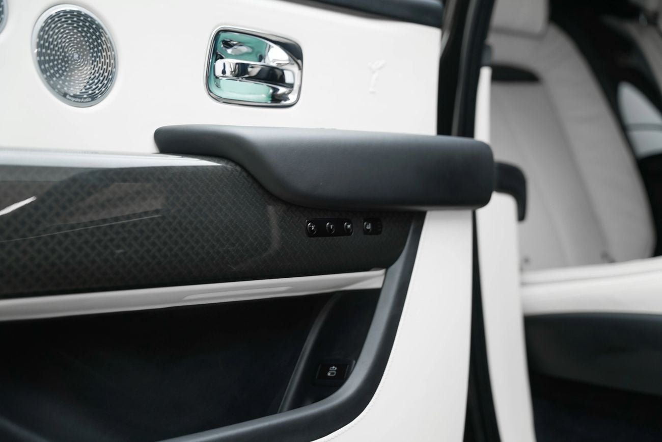Rolls Royce Cullinan BLACK BADGE