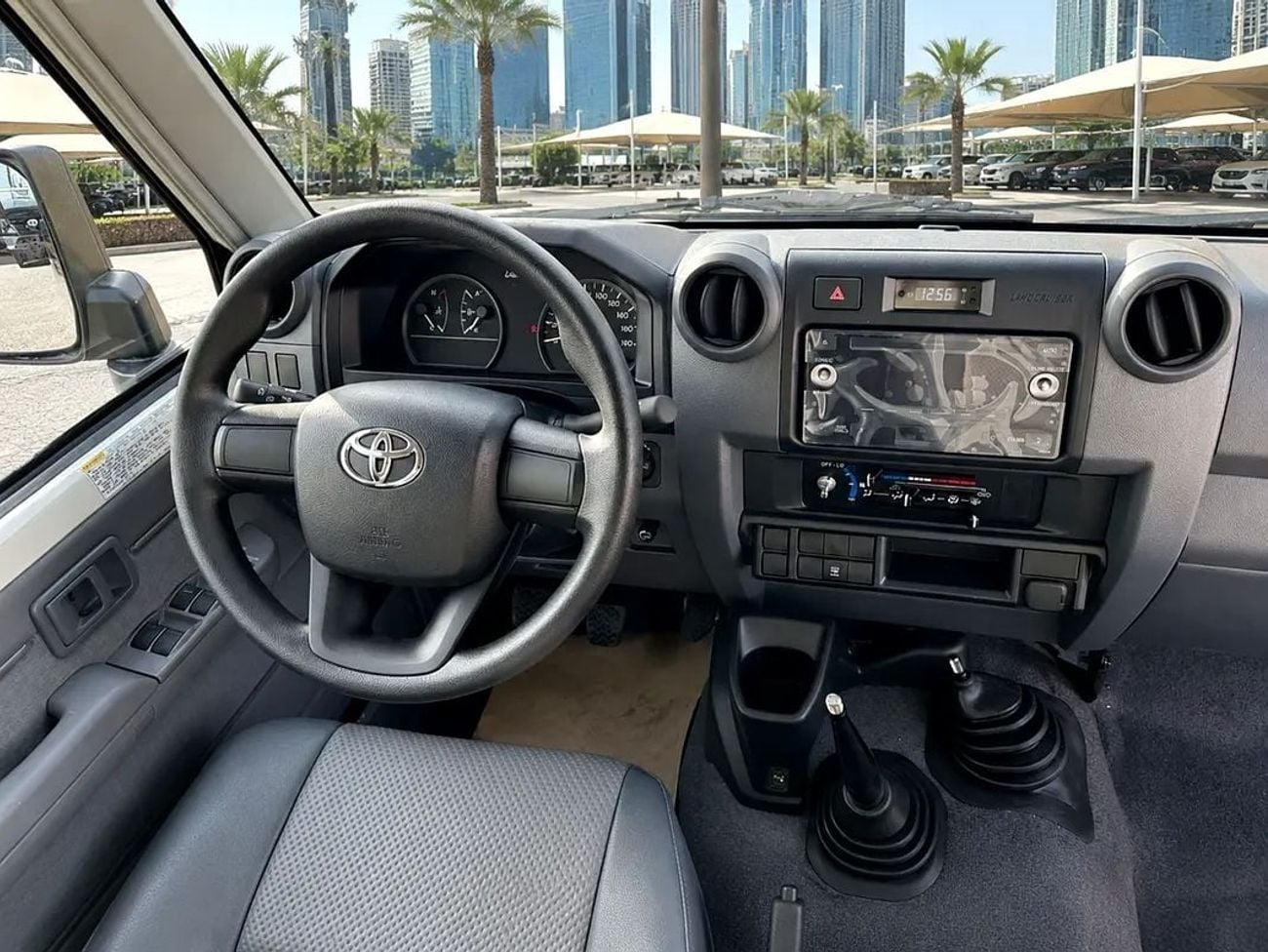 Toyota Land Cruiser Pick Up LC 76 LX