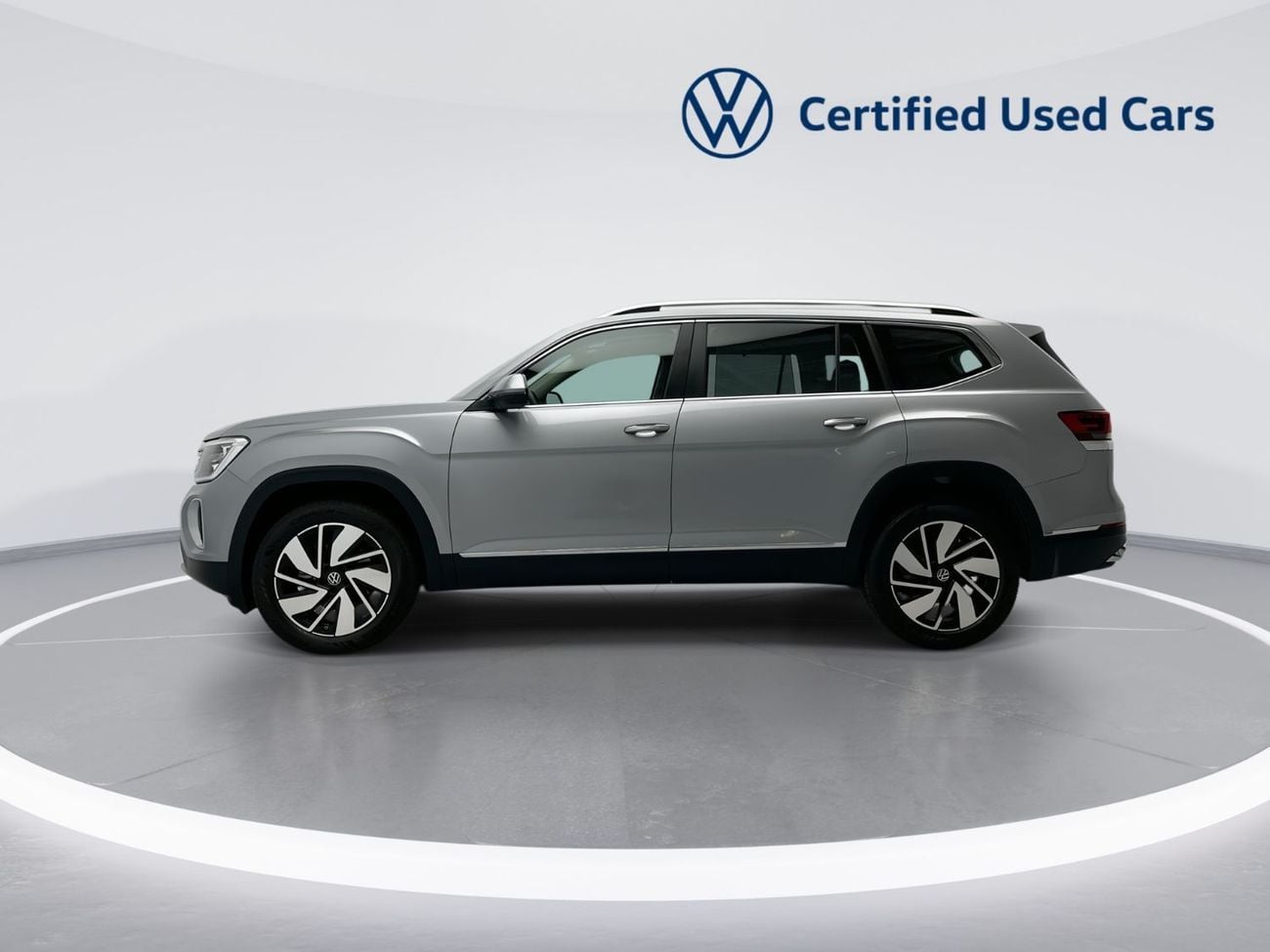 Volkswagen Teramont COMFORTLINE Teramont 2.0L (Facelift 2) | 28,100 AED SAVINGS from New Car |Refreshed Design & Panoram