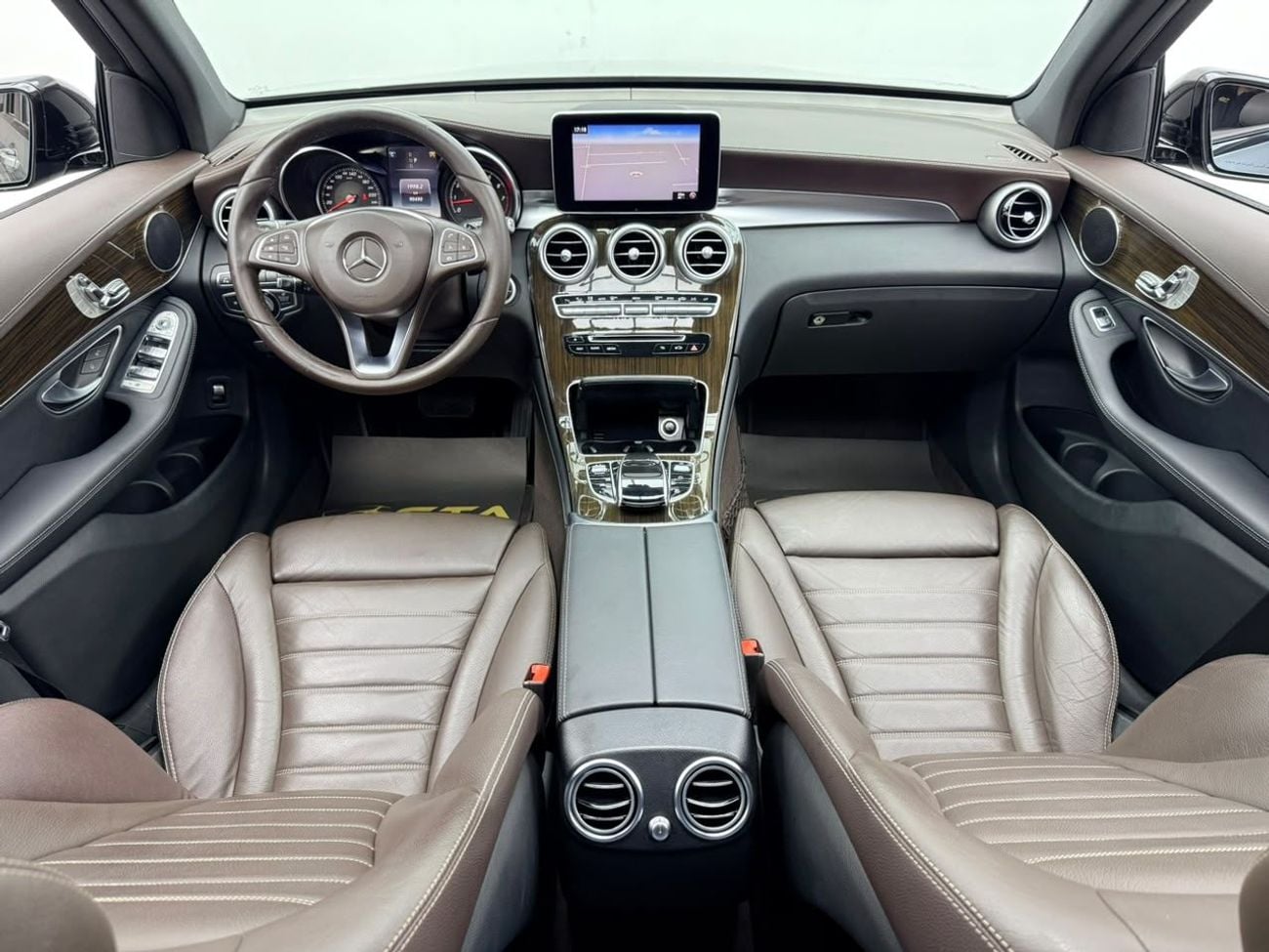 Mercedes Benz GLC 300 AMG 2017 Mercedes Benz GLC300 4MATIC, Service History, Fully Loaded, Excellent Condition, GCC