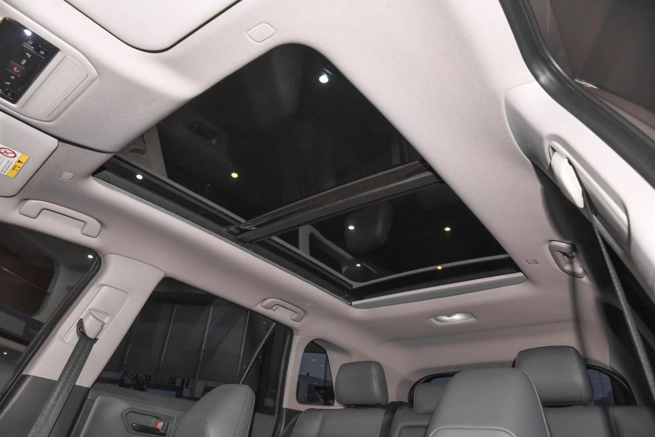 Toyota RAV4 XLE Premium 2026 2.5 Hybrid Flagship Export
