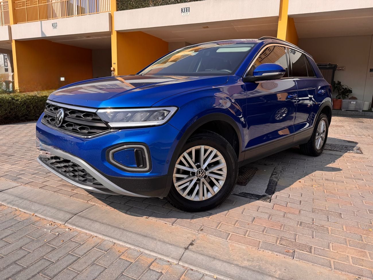 Volkswagen T-ROC LIFE