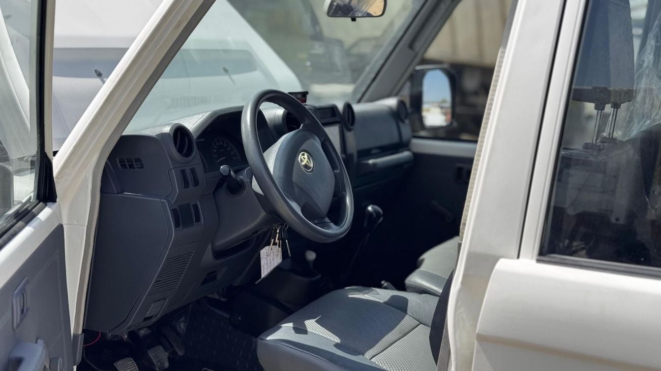 Toyota Land Cruiser Pick Up