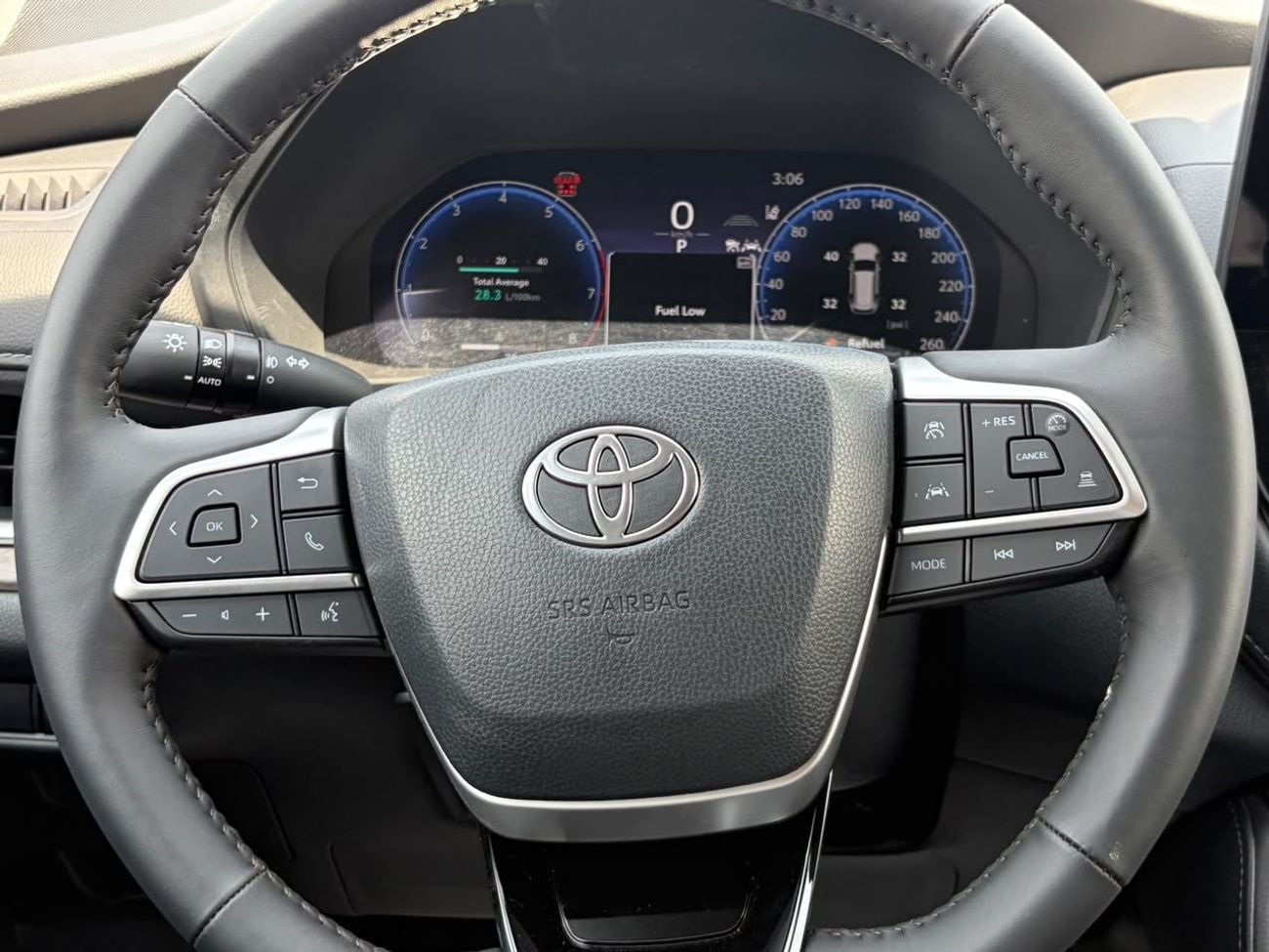 Toyota Highlander Limited Edition 2.5L V4 Petrol | Radar | Power with Leather Seats | Blind Spot | 360* Camera | Canadian Specs