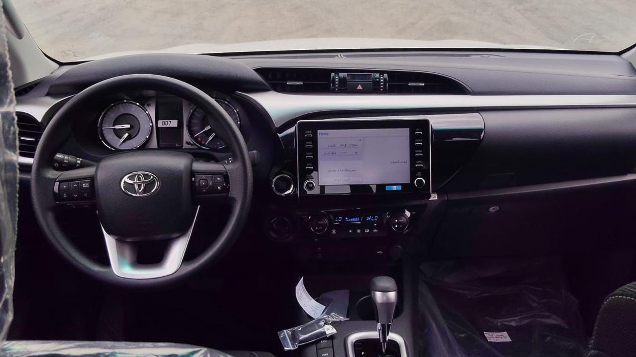 Toyota Hilux SR5 (NON GCC)