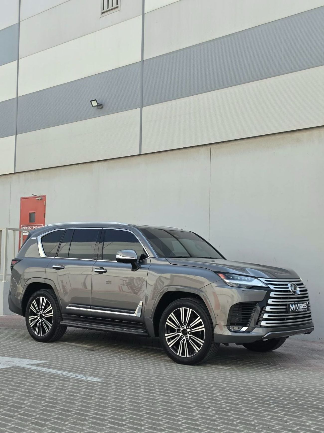 Lexus LX700h VIP MBS AUTOBIOGRAPHY LUXURY MASSAGE SEAT AND ROOF STAR LIGHT
