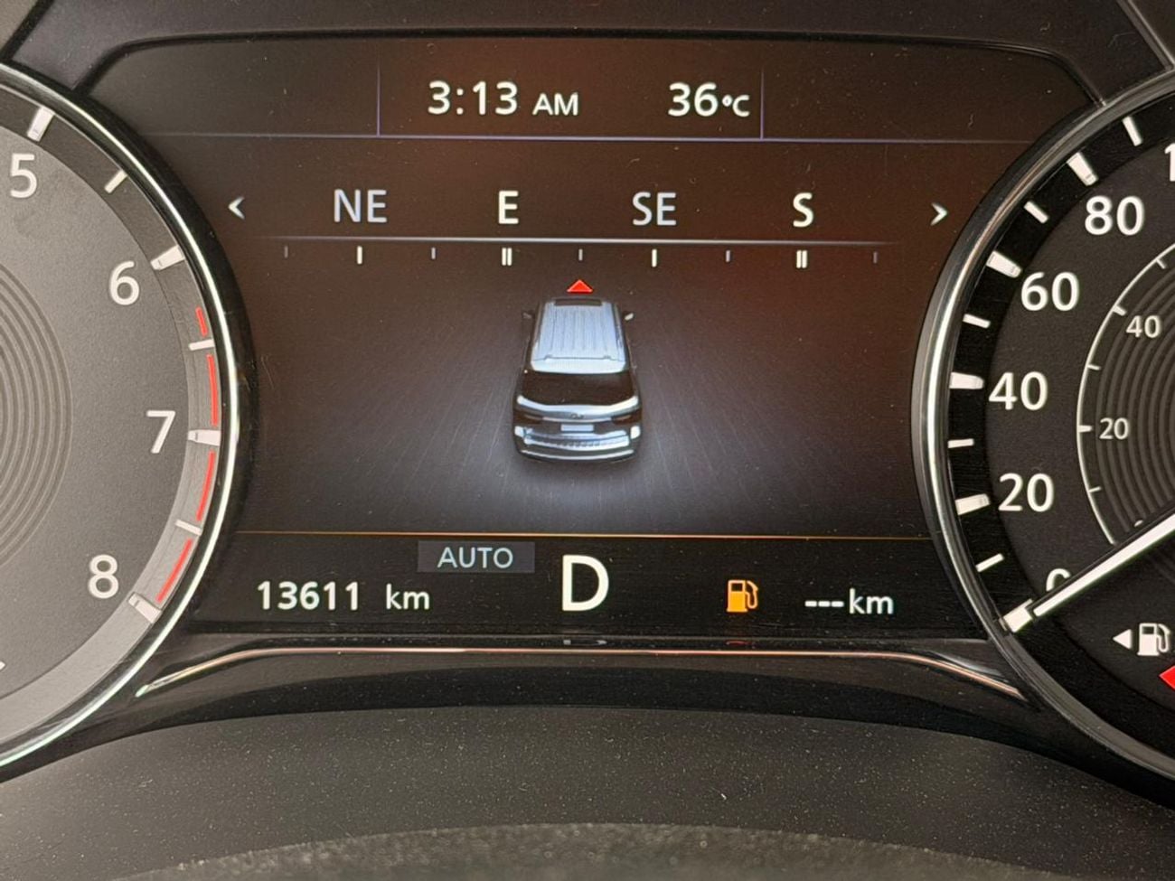 إنفينيتي QX80 لوكس سينسوري