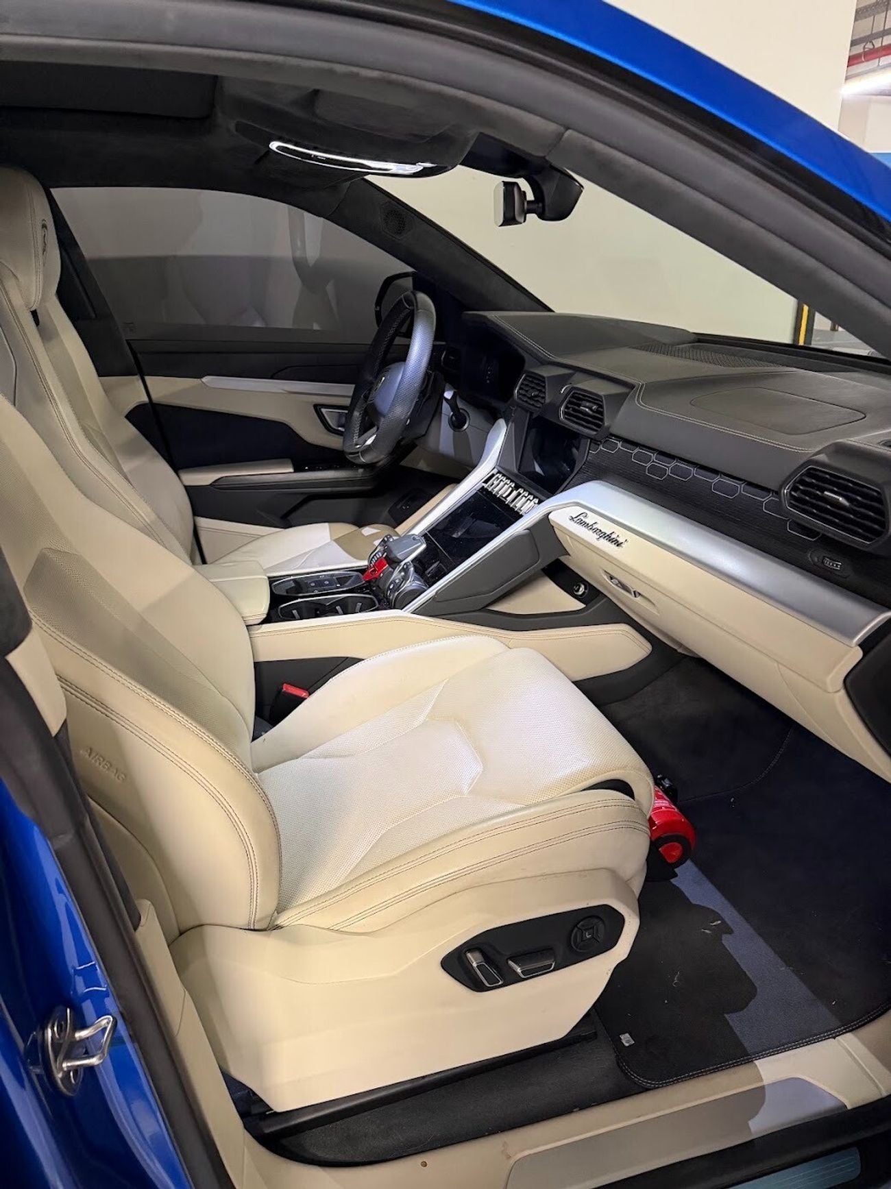Lamborghini Urus STANDARD
