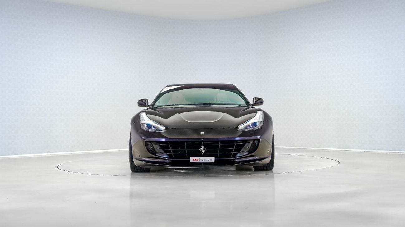 فيراري جي تي سي 4 لوسو Lusso