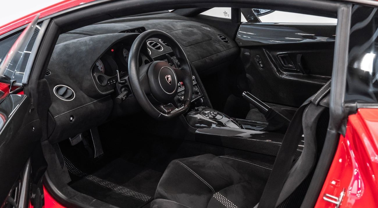 لامبورغيني جاياردو LP 570-4 SUPERLEGGERA