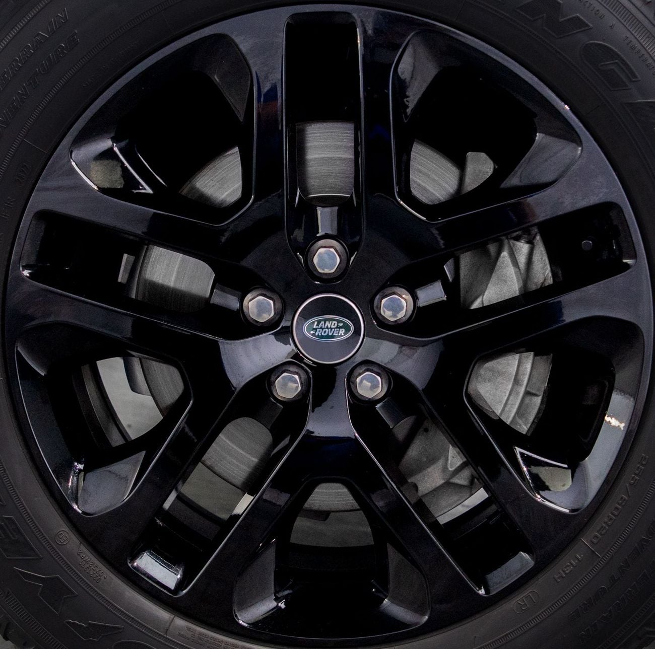 لاند روفر ديفندر 130 SE P400