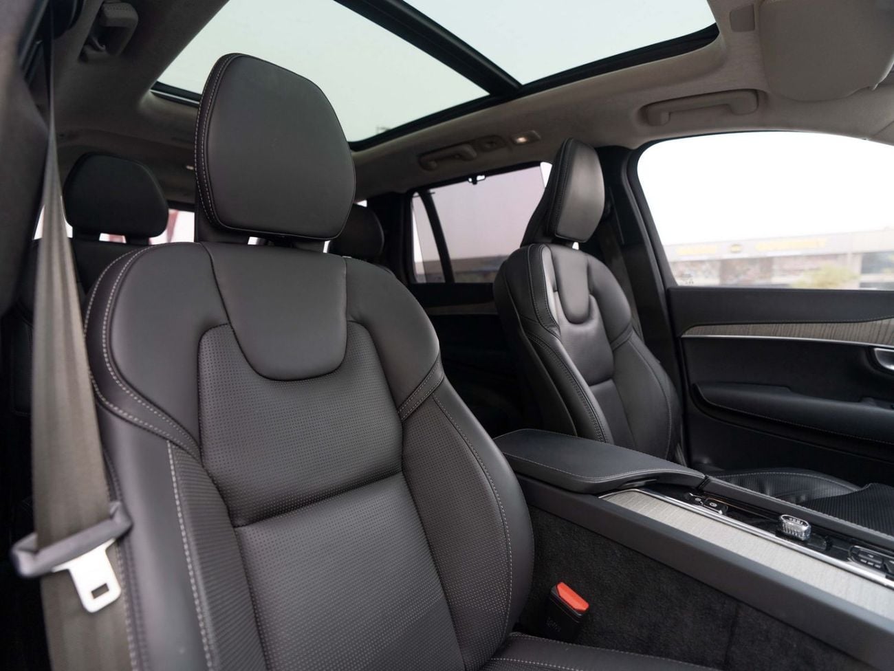 Volvo XC90 B6 Ultimate Bright Volvo XC90 B6 2024 GCC specs