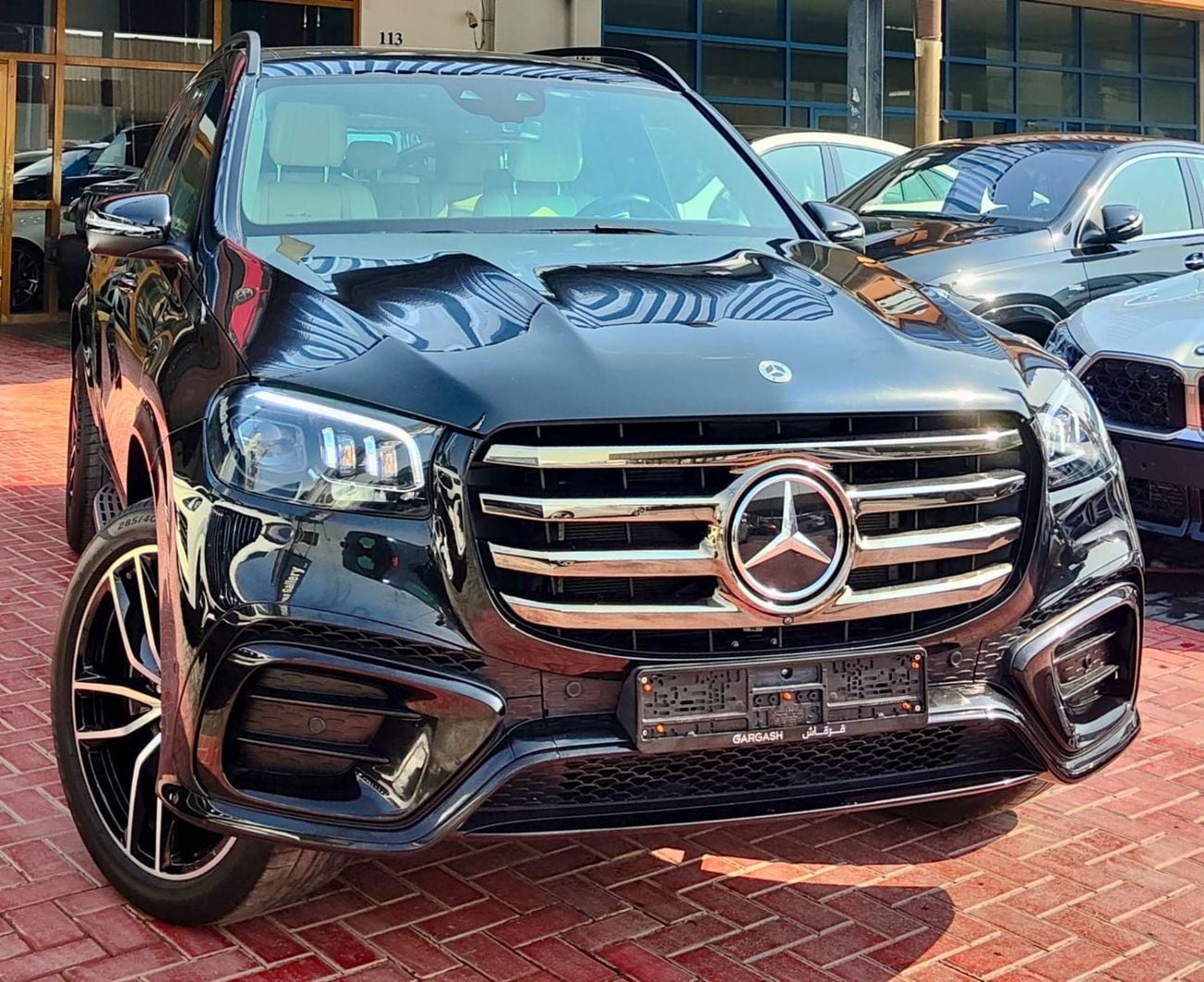 مرسيدس بنز GLS 450 4MATIC ضمان وخدمة AMG Premium Plus لمدة 5 سنوات حتى عام 2024 في دول مجلس التعاون الخليجي
