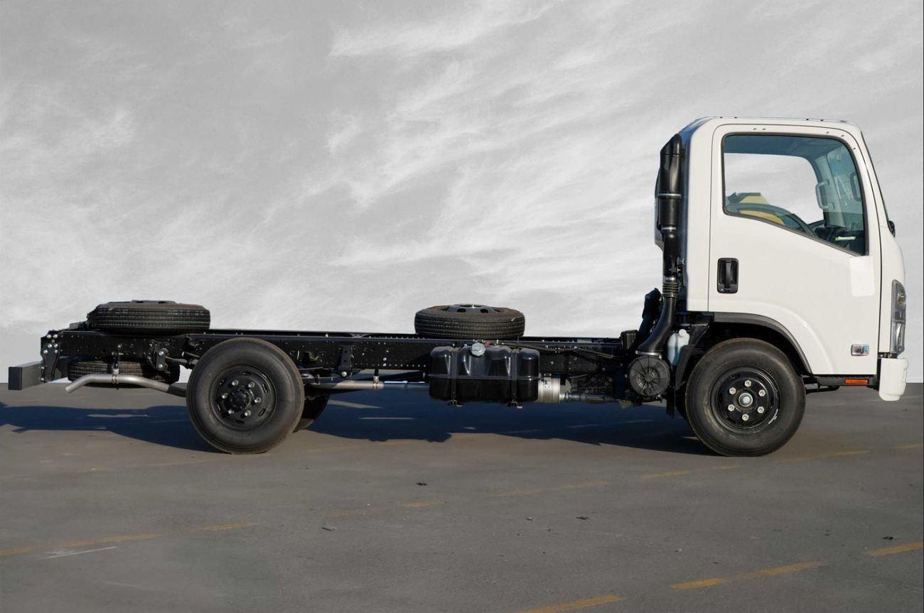Isuzu NPR 85 4.6 L 6.5 T Chassis Cab