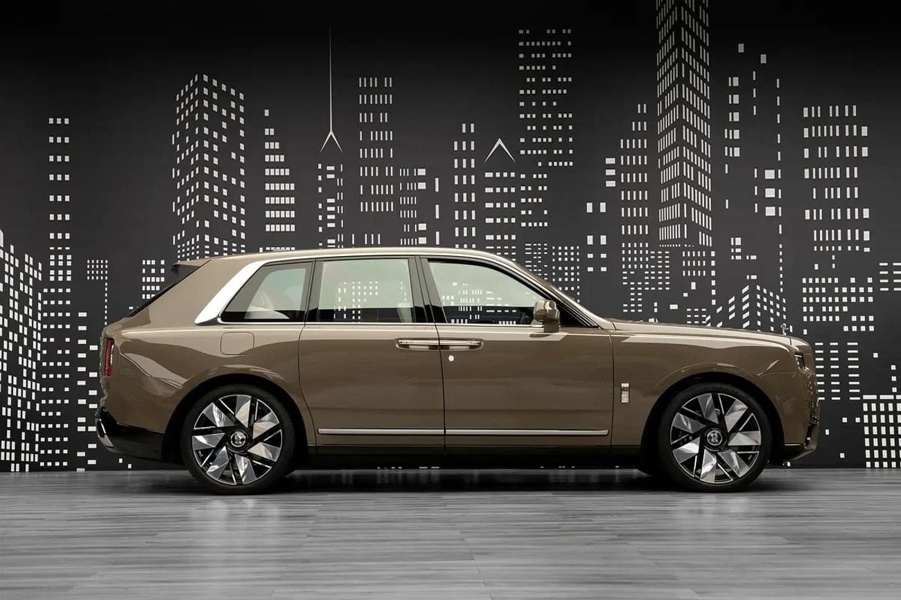 Rolls Royce Cullinan SILVER BADGE