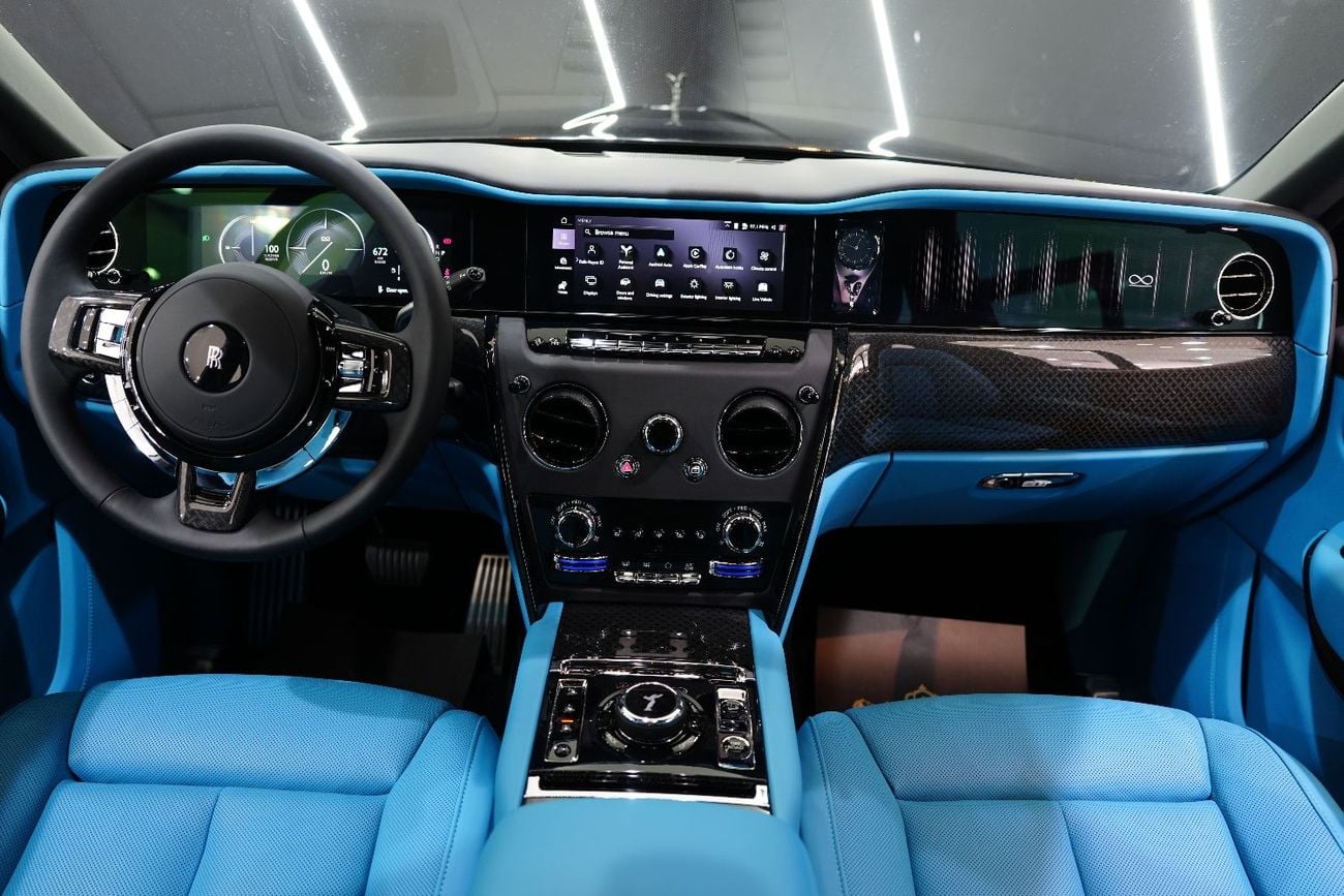 Rolls Royce Cullinan BLACK BADGE Executive Rear Seats, Rear Screens, Bespoke Audio, Dealer Warr + Serv!!