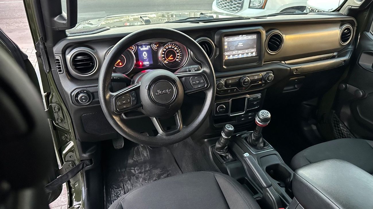 جيب جلادياتور Manual transmission | USA Specs