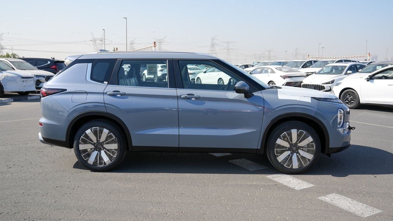 ميتسوبيشي آوتلاندر HIGHLINE ميتسوبيشي أوتلاندر 2026 – (G06) 2.5 لتر | SUV بسبعة مقاعد | مواصفات الخليج |