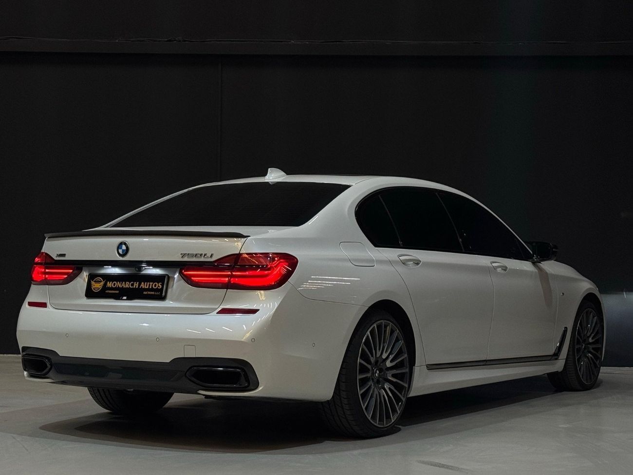 بي أم دبليو 750Li XDRIVE M SPORT