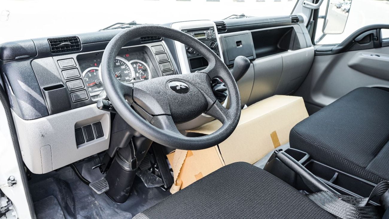 Mitsubishi Fuso Canter CHASSIS Brand New – 4.2L Diesel 2WD Manual – Z93 – GCC 2026 – Export only