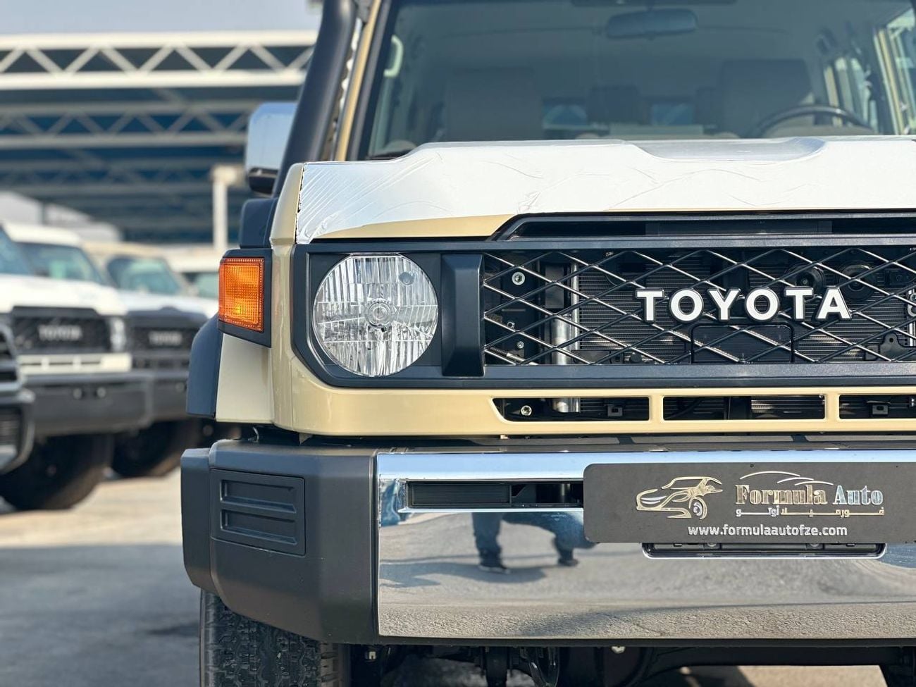 تويوتا لاند كروزر 70 LC76 LX