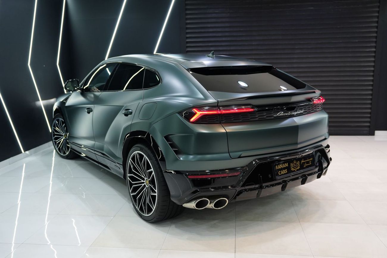 Lamborghini Urus SE 2025 Lamborghini Urus SE, Panoramic Roof, Bang N Olufsen Audio, 800 HP Hybrid!!