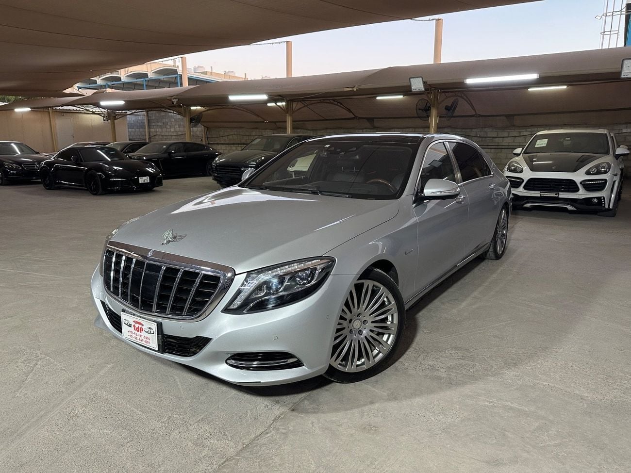 Mercedes Maybach S500 Maybach MERCEDES MAYBACH S-CLASS 2016 | 6 BUTTONS | REAR SEAT COMFORT PACKAGE | LOW MILEAGE!