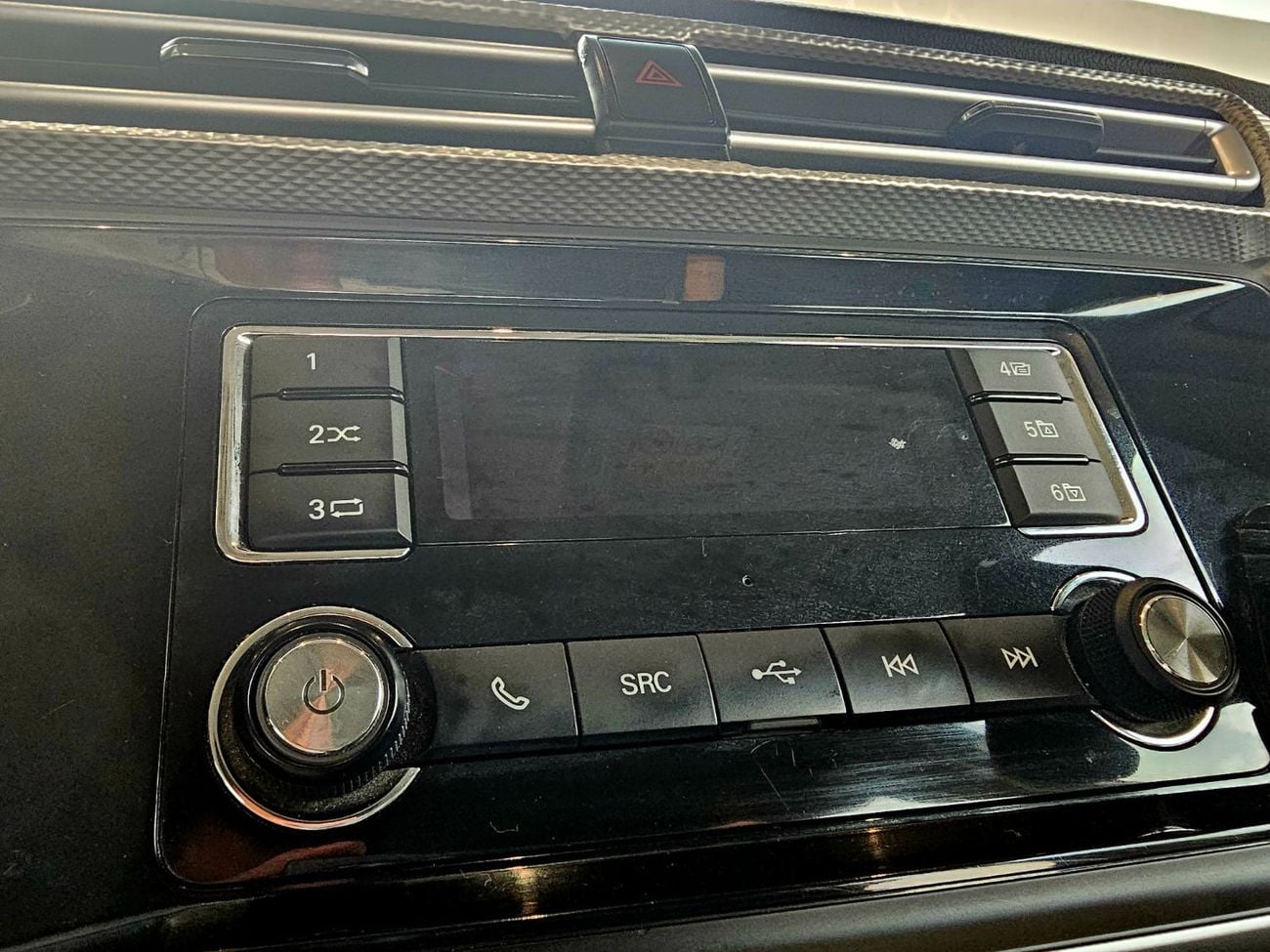 MG 5 STANDARD MG5 / GCC VERSION / WHOLE SALE/ QUANTITY AVAILABLE/ LOW MILEAGE
