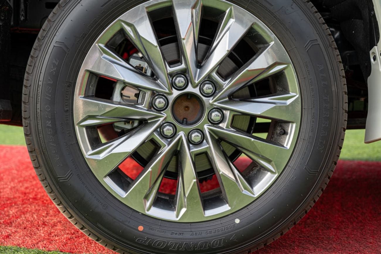 Toyota Land Cruiser GXR LC300 3.5L HEV