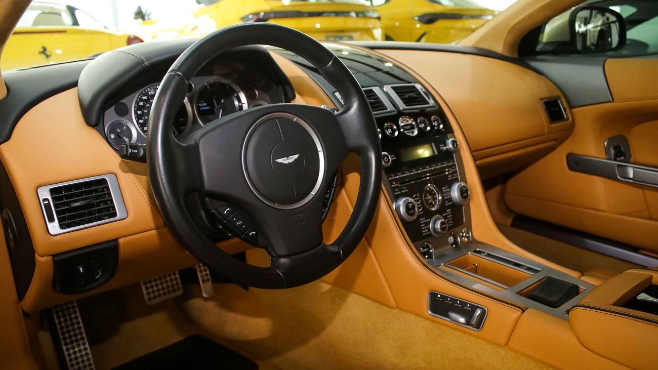 Aston Martin DB9 6.0 V12