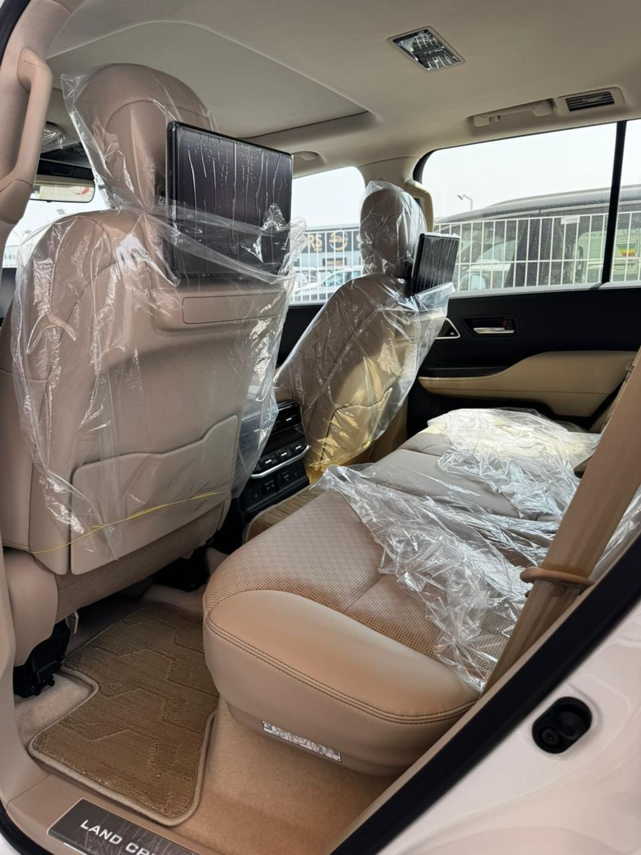 Toyota Land Cruiser VXR Brand New 2026 Toyota Land Cruiser VXR | -HYBRID-GCC Specs