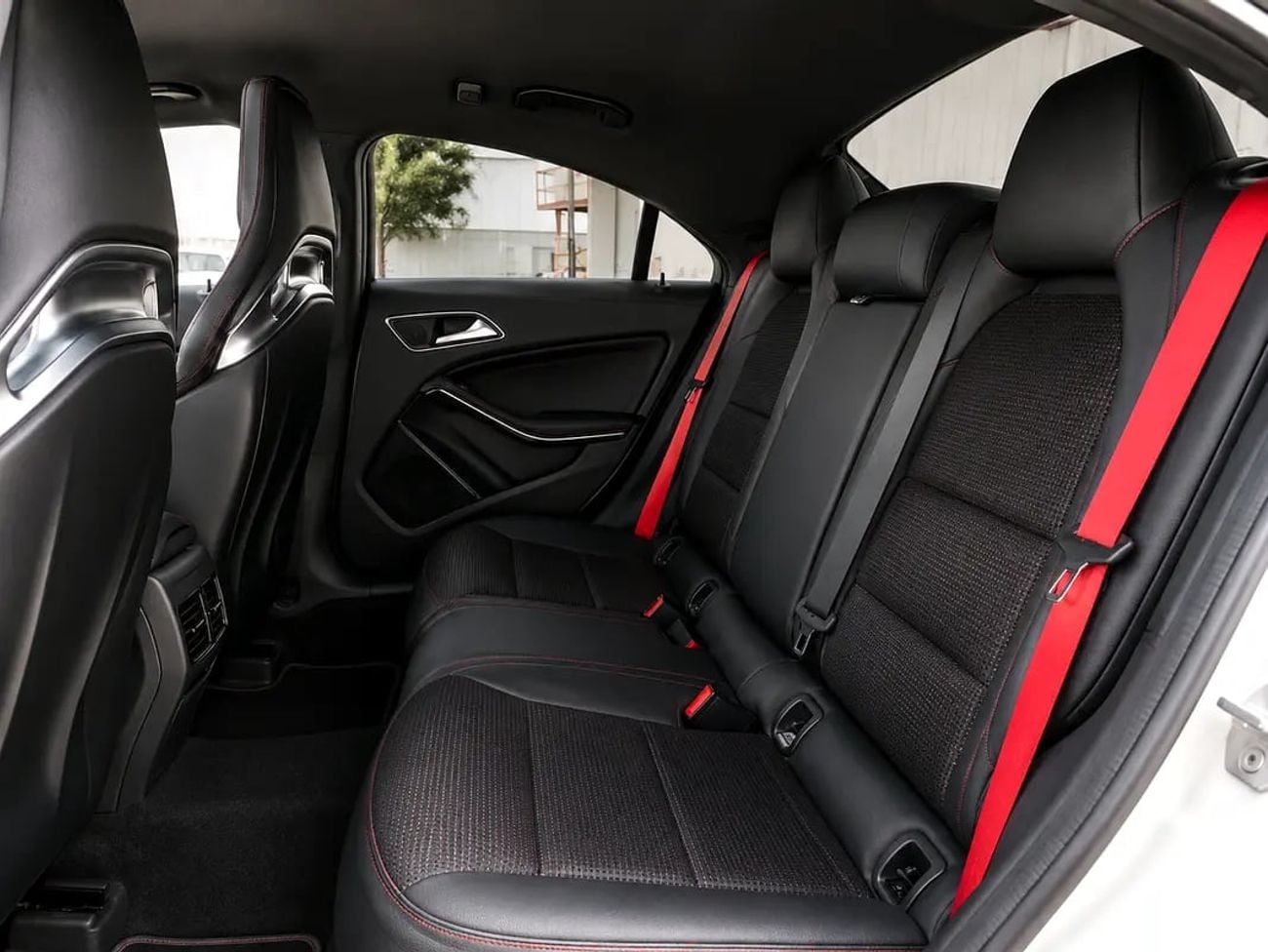 Mercedes Benz CLA 45 AMG 3,817 P.M | | CLA 45 S AMG 4MATIC+ | GCC Specs | 2.0L | Pristine Condition