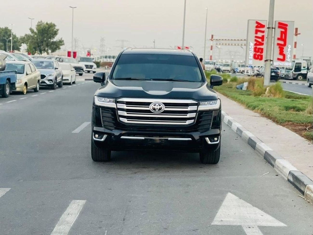 Toyota Land Cruiser GXR Toyota landcuriser 2017 facelifted 2024 full option Top the range