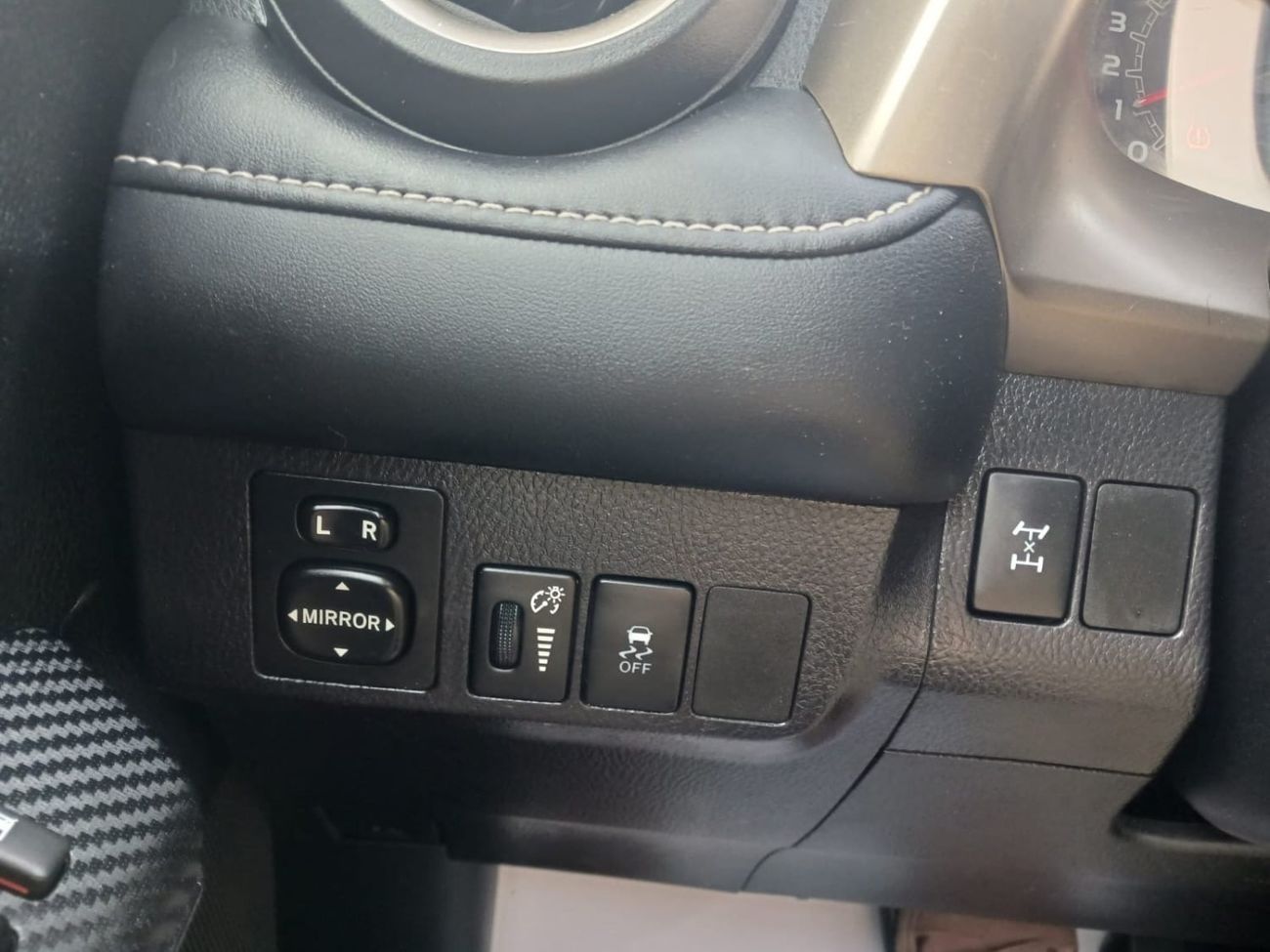 Toyota RAV4 2014