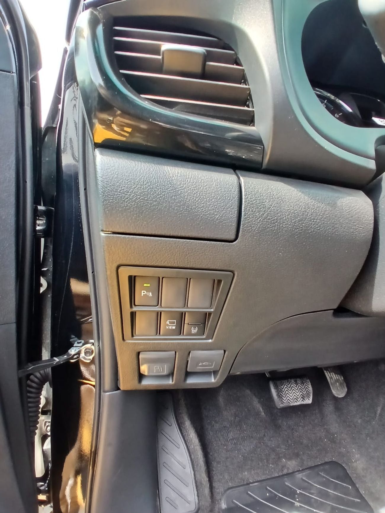 Toyota Hilux ADVENTURE | Toyota Hilux 4.0L V6 | Double Cabin Pickup | Petrol | 4WD | GCC Specs | Exp