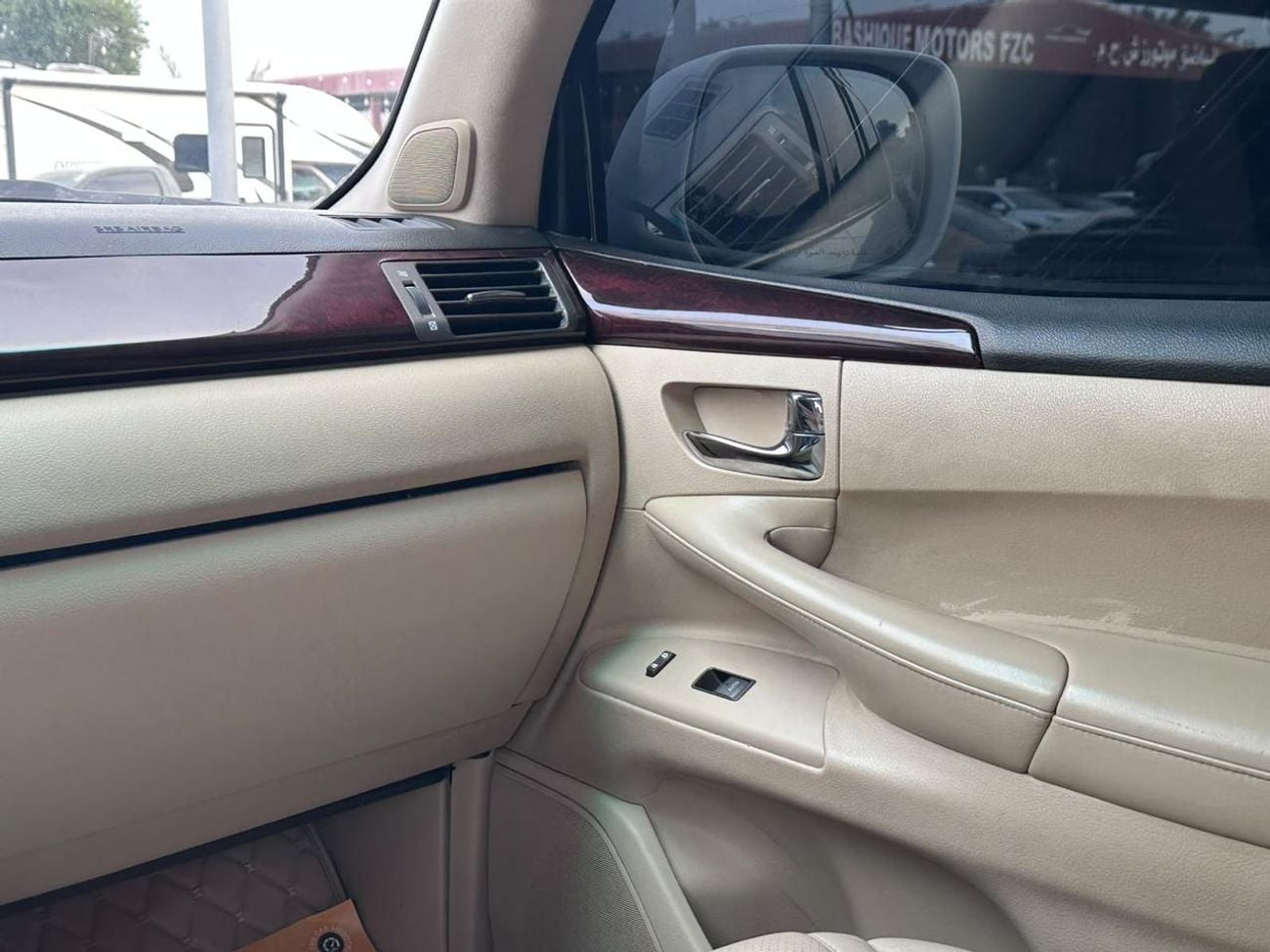 Lexus LX570 NAVIGATION SPORT