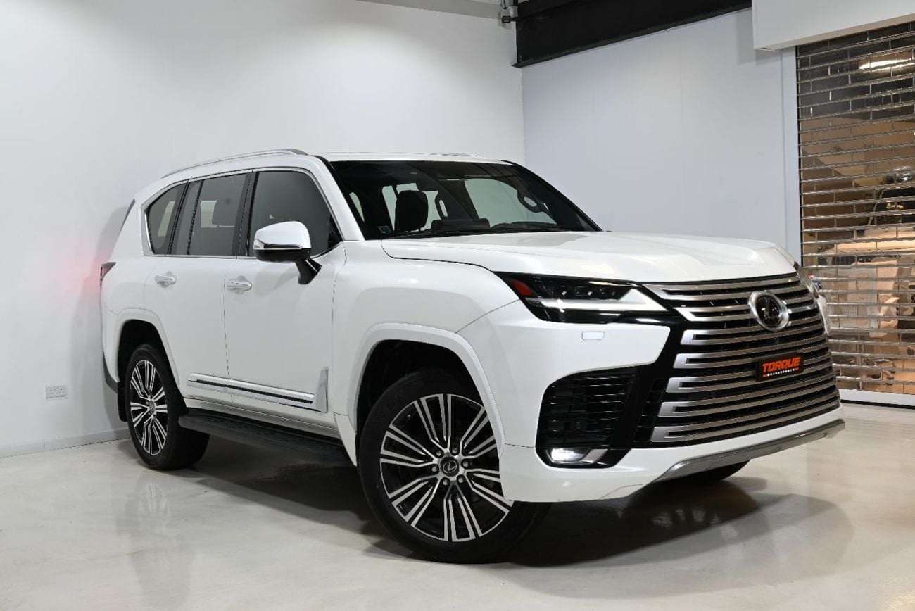 Lexus LX600 SIGNATURE 2023 Lexus LX600, Service History, 1 Year Warranty, Excellent Condition, Full PPF, GCC