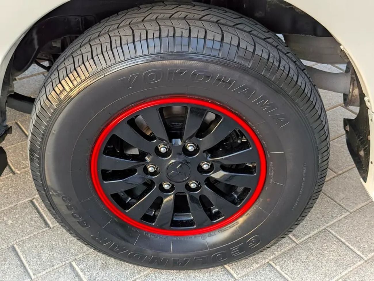 Mitsubishi Pajero GLS MIDLINE GLS MID GCC Specs