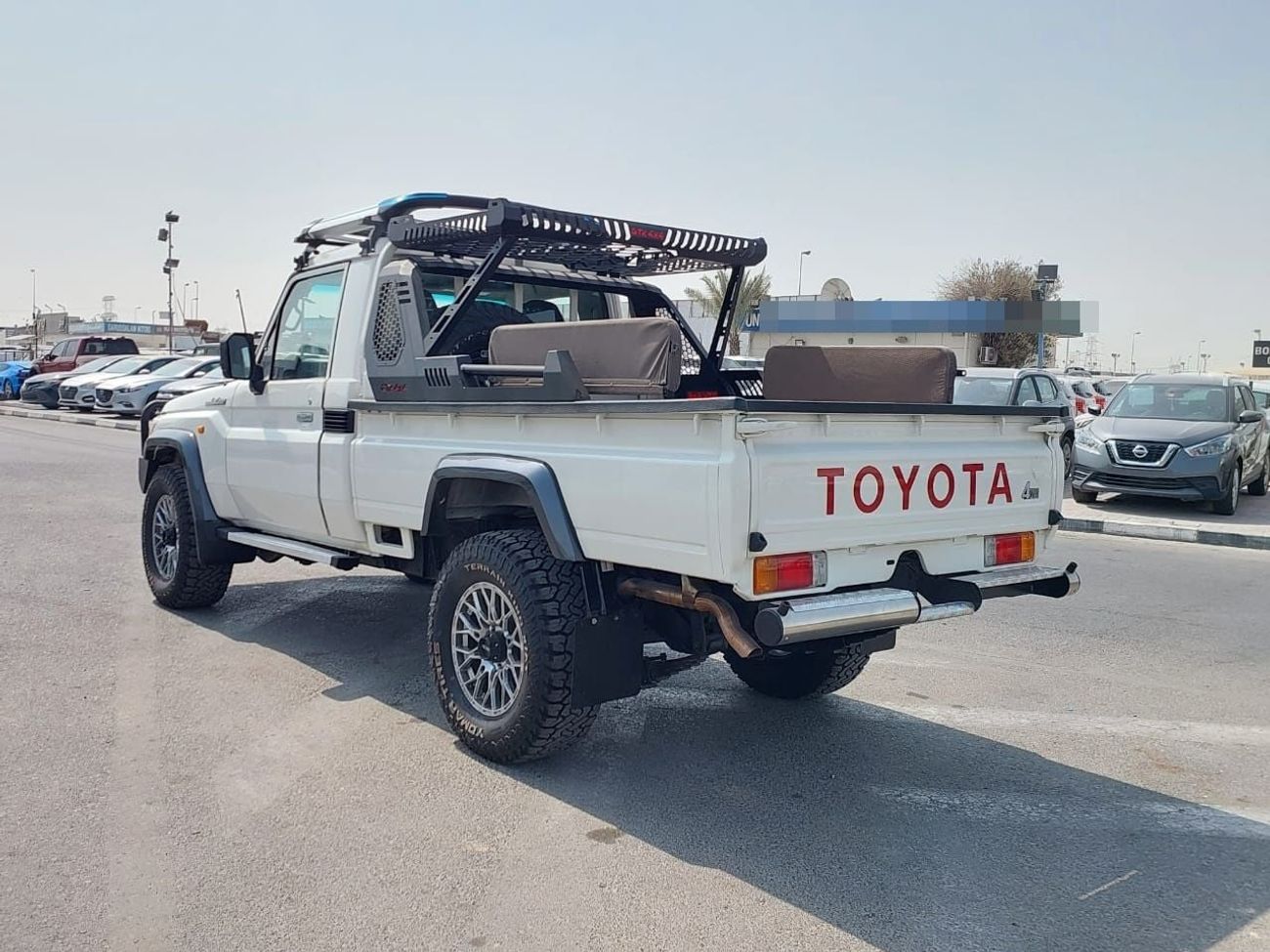 Toyota Land Cruiser Pick Up