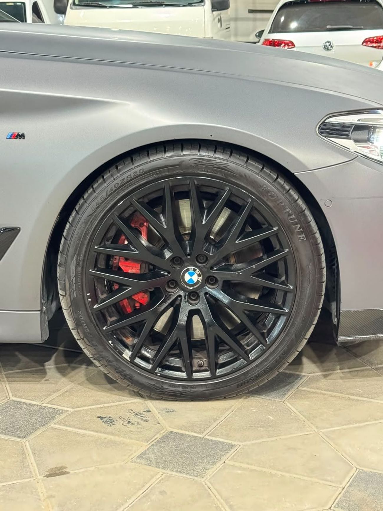 بي أم دبليو 530i LUXURY