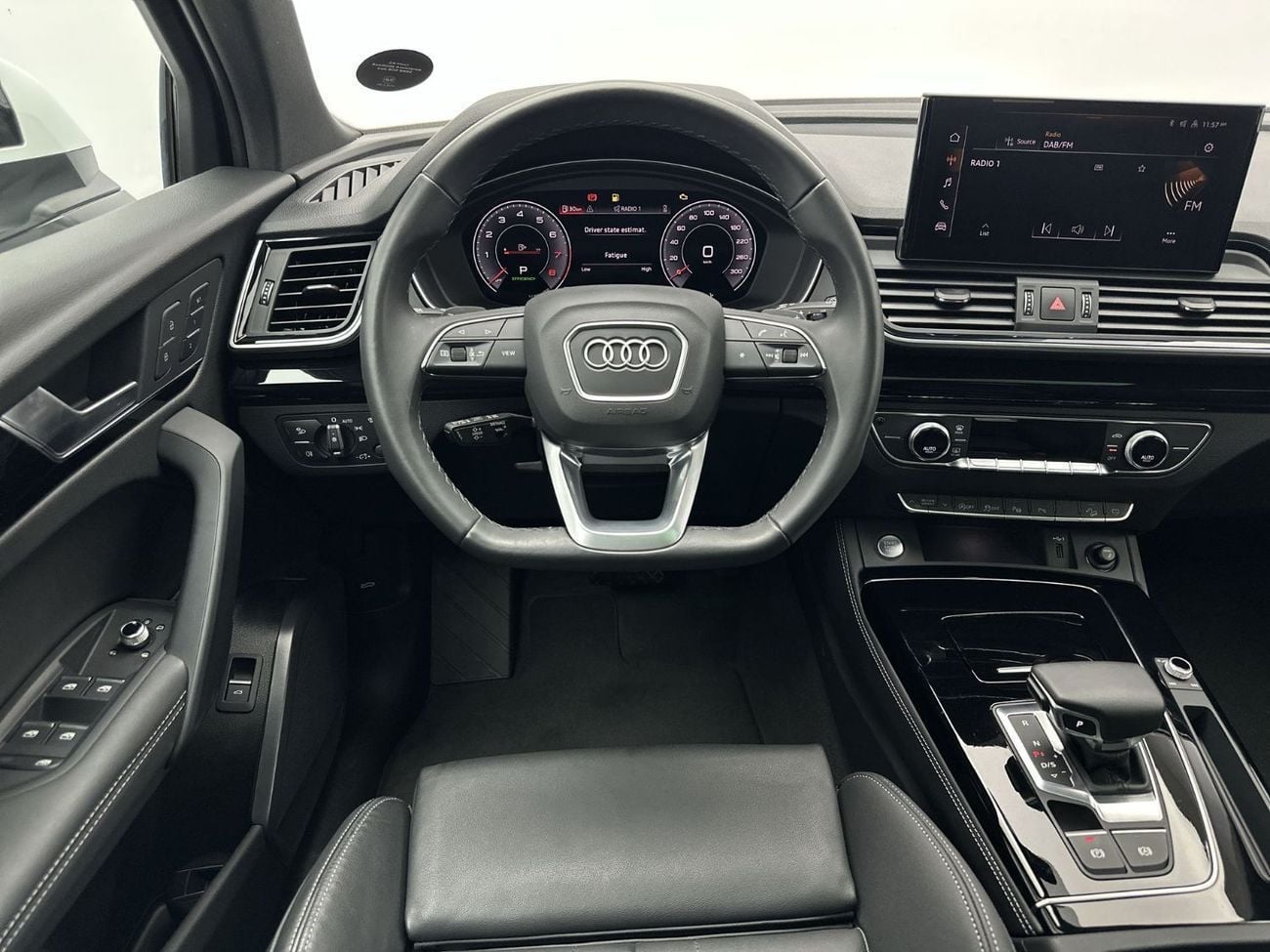 أودي Q5 45 TFSI S-LINE quattro 249hp (Ref# 75778)