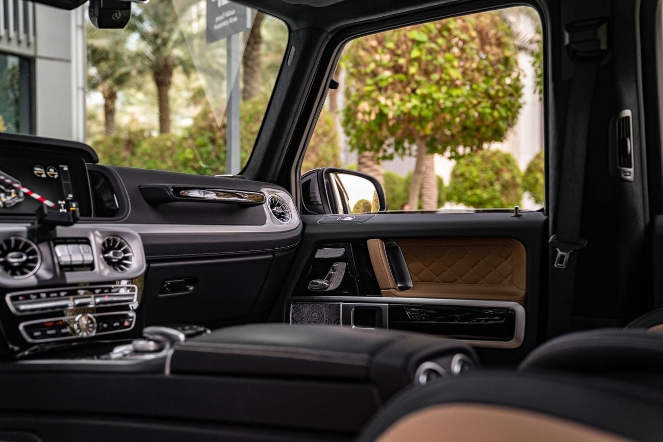 Mercedes Benz G63 AMG STANDARD Night package Clean title 2 keys original paint no accident Completely serviced and ready to go
