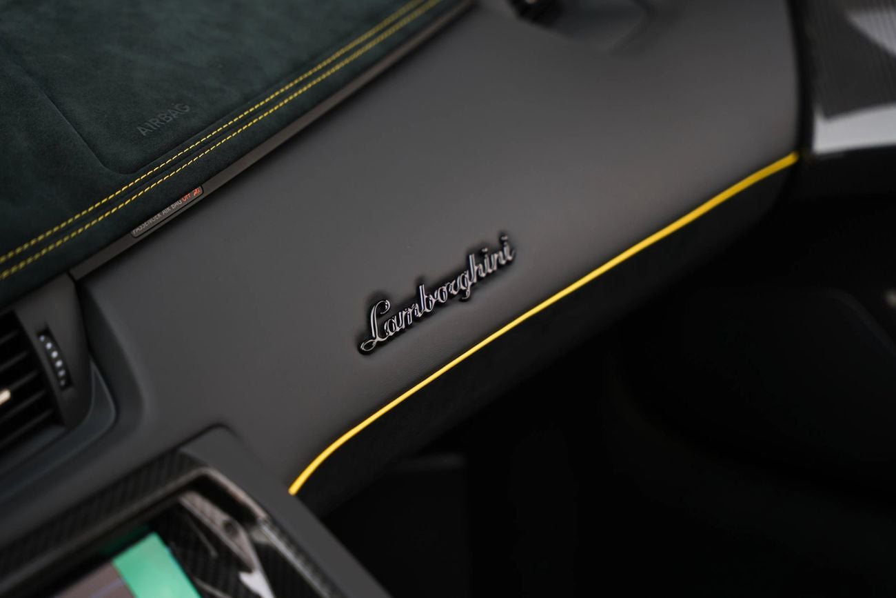 Lamborghini Aventador