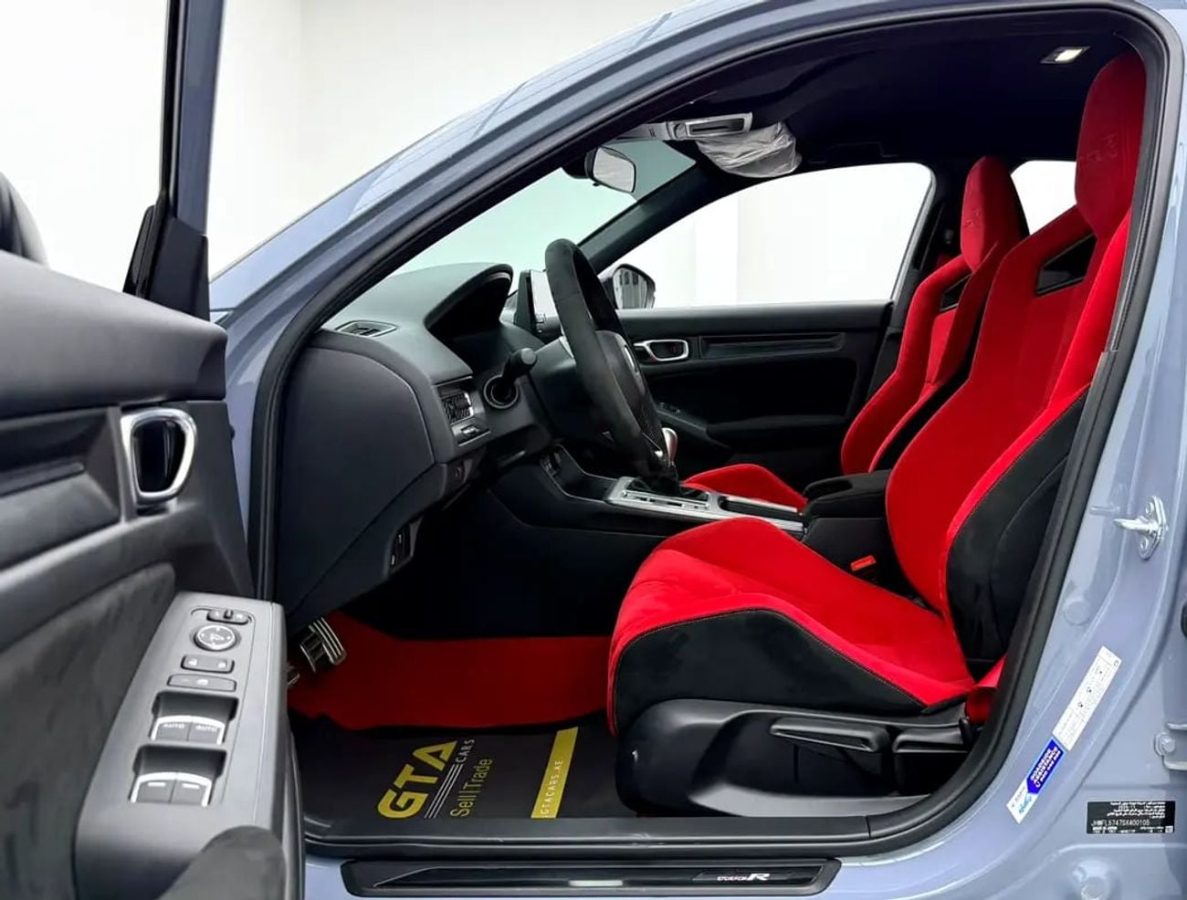 Honda Civic Type R, Warranty, Full Service History, Very Low Km, Fully Loaded, GCC