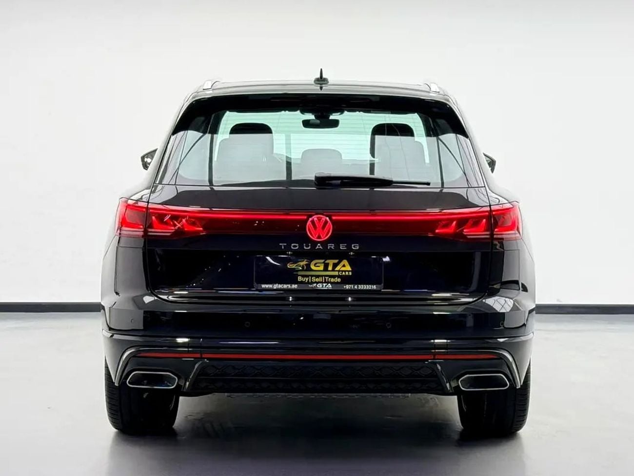 Volkswagen Touareg R-Line, VW Warranty + Service Pack, Full VW Service History, GCC