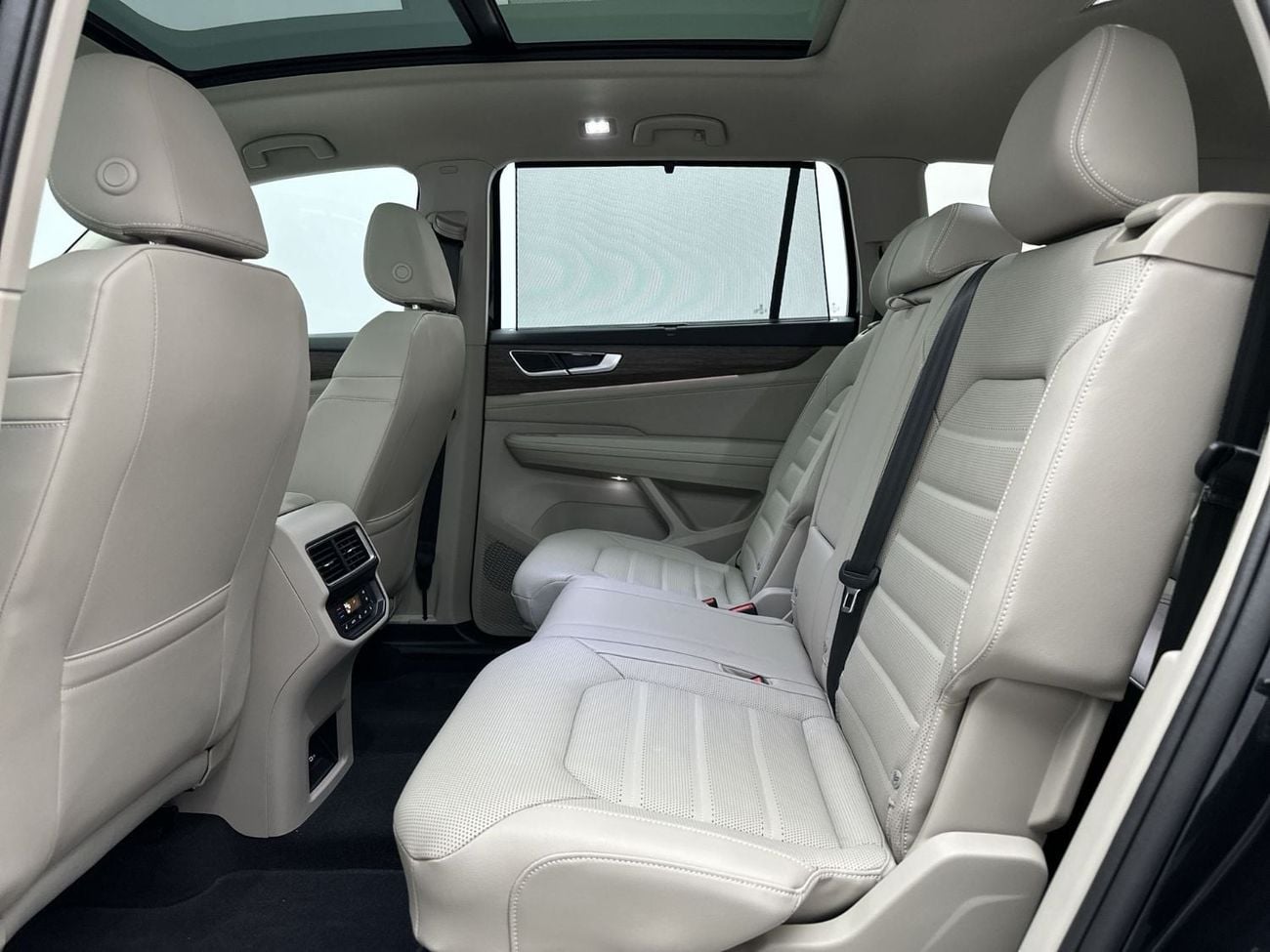 Volkswagen Teramont COMFORTLINE Teramont Comfortline 2L (Facelift 2) | 7-Seater | Panoramic Sunroof | Leather | Adaptive Cruise