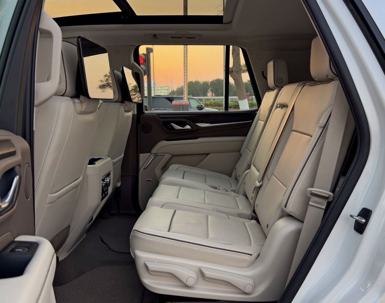 GMC Yukon DENALI 2024 GMC Yukon Denali, Dealer Warranty and Service Package, GCC Specifications