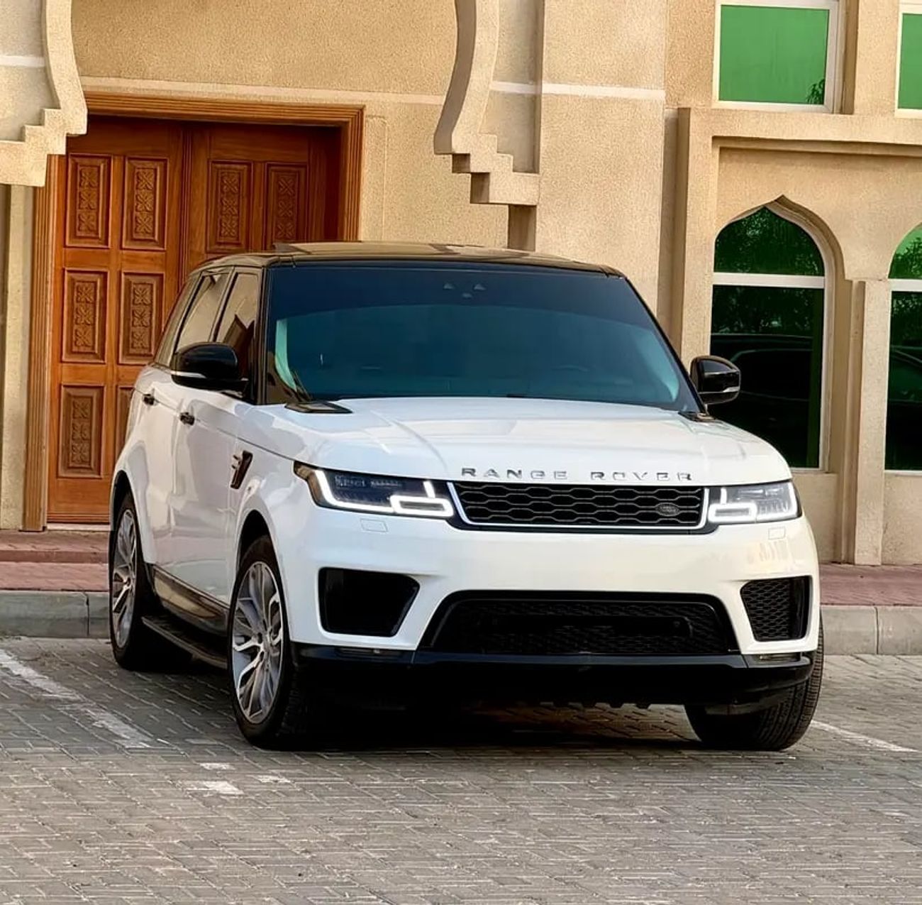Land Rover Range Rover Sport SE رنج روفر سبورت صبغ وكالة خليجي بحالة ممتازة
