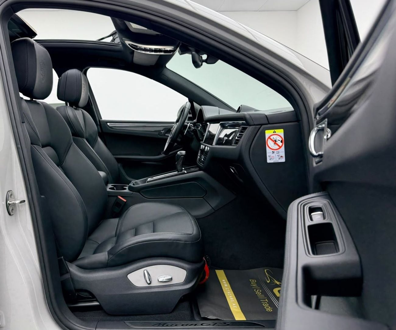 Porsche Macan GTS 2023 Porsche Macan GTS, Warranty, Full Porsche Service History, Low Km, Excellent Condition, GCC